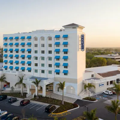 The Karol Hotel, St. Petersburg Clearwater, a Tribute Portfolio Hotel Hotels near Enclave at St. Petersburg