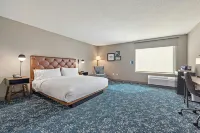 Four Points by Sheraton Jacksonville Baymeadows - С парковкой