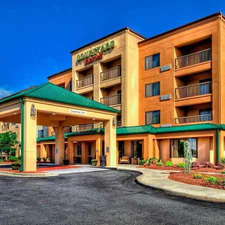 Courtyard Burlington