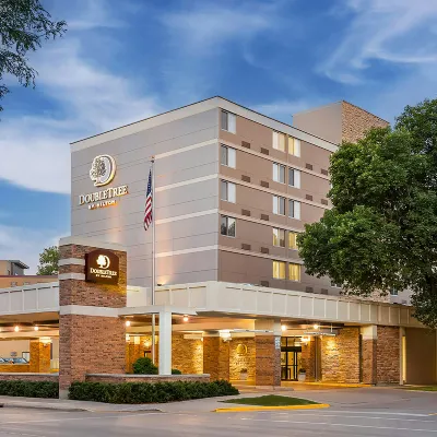 DoubleTree by Hilton Madison Downtown Hotel dekat Vilas Park