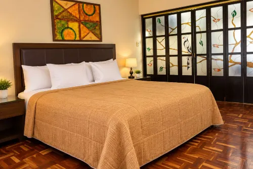 The Landmark | Jacuzzi + Kitchen, Calacoto - Holiday Apartments