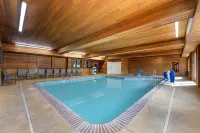 Best Western Plus Cascade Inn  Suites - 3-Star