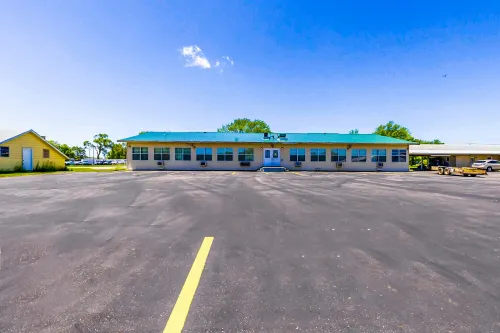 Country Hearth Inn & Suites by OYO Sturgis - Motels