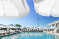 Congress Hall - Pools