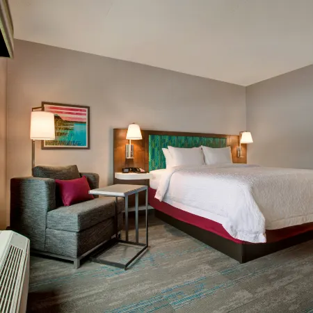 Hampton Inn by Hilton Brockville, on