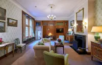 Schlosshotel Kronberg - Hotel Frankfurt - 5-Star