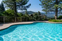 Sun Mountain Lodge - Pool