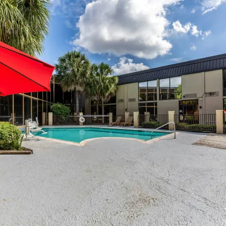 Red Roof Plus+ & Suites Houston - IAH Airport SW