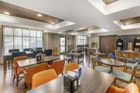 Holiday Inn Express & Suites Douglas by IHG - parking