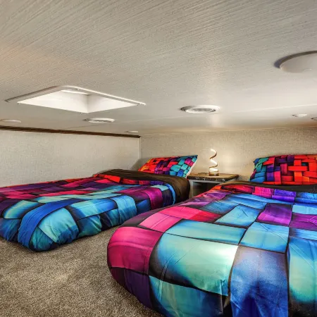Hot Tub & Mtn Views! Carlsbad RV Retreat