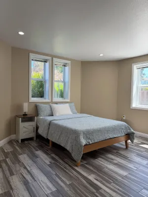 Alameda Modern Victorian 2BD unit D - 2-Star
