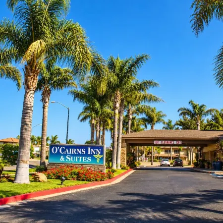 O'Cairns Inn and Suites