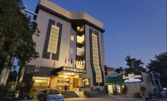 Seven Hills Tower