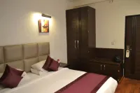 Sobti Continental Bareilly Các khách sạn gần Needs