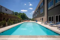 La Quinta Inn & Suites by Wyndham Oxford - Pool