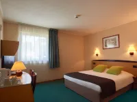 Campanile Szczecin Hotels near Central Cemetery