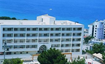 Tuntas Family Suites Kusadasi