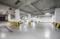 Venezia Hotel - parking