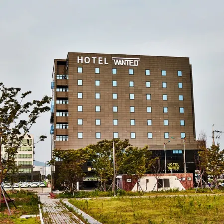 Hotel Wanted Отели рядом с достопримечательностью «Арт платформа Инчхон»