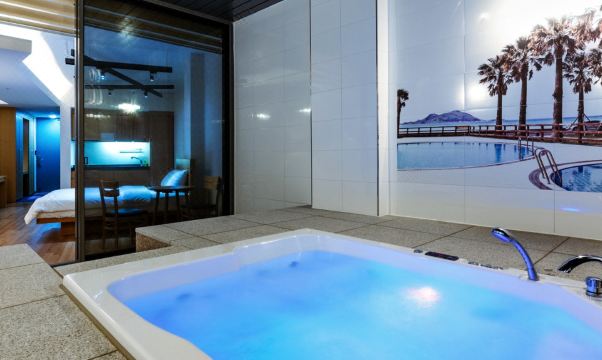 부대 시설 이미지