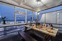 Pohang Uni's Sea Caravan Guryongpo Branch