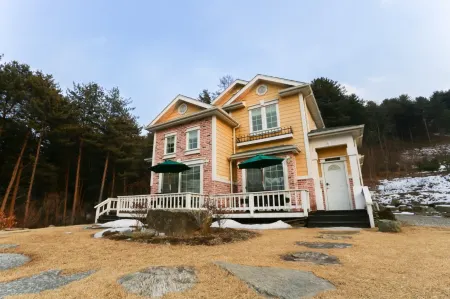 Gapyeong Garang Pension Отели рядом с достопримечательностью «Garden of Morning Calm»