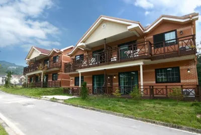 Yongin Happy Tree Pension Hotels near Dae Jang Geum Park