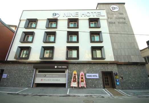 3. 나인호텔..