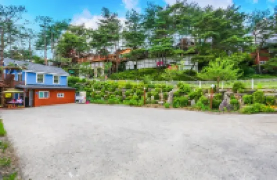 Hoengseong Pine Bell Pension