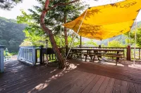 Hongcheon Ganggauiseong Pension Hotel a Hongcheon-gun