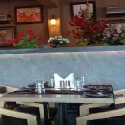 Hotel Heaven Dining/Meeting Rooms