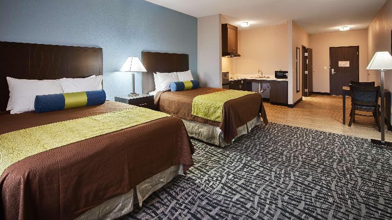 Best Western Plus Lonestar Inn & Suites