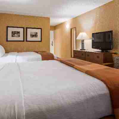 Best Western Branson Inn and Conference Center Rooms