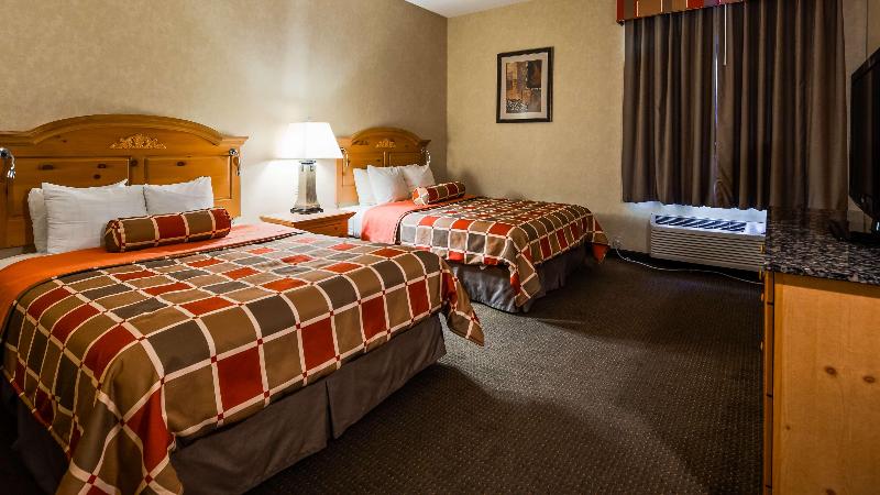 Best Western Plus Revere Inn & Suites