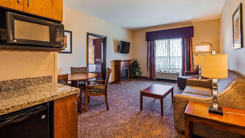 Best Western Plus Carousel Inn & Suites Burlington