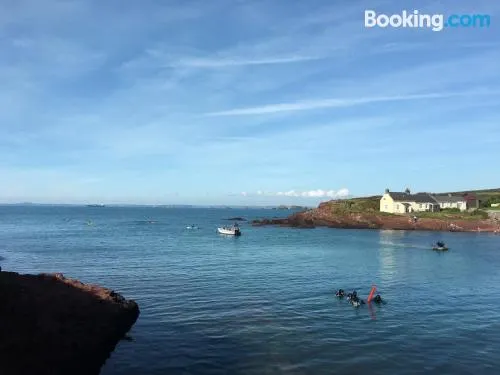 廷貝爾山自助式雪松木小屋度假屋