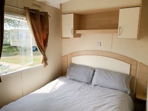 Beautiful 3-Bedroom Caravan at Mersea Island