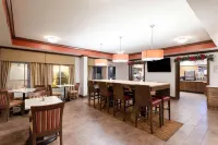 La Quinta Inn & Suites by Wyndham Pigeon Forge - breakfast