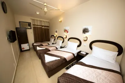 Grand Sina Hotel