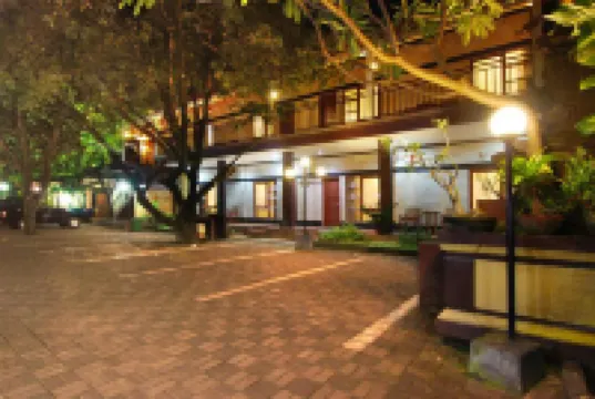 Yulia Beach Inn Kuta Hotels near Rossie Art Shop