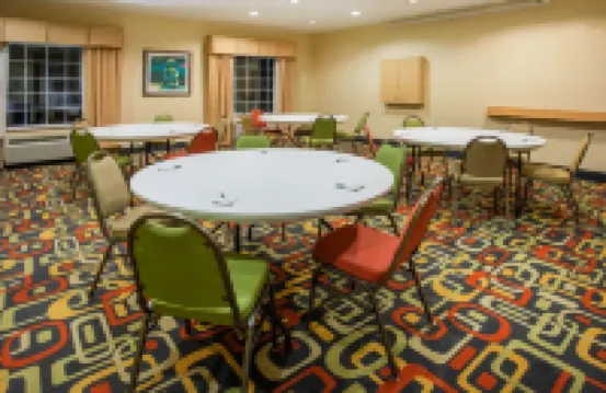 La Quinta Inn & Suites by Wyndham Rochester Mayo Clinic S