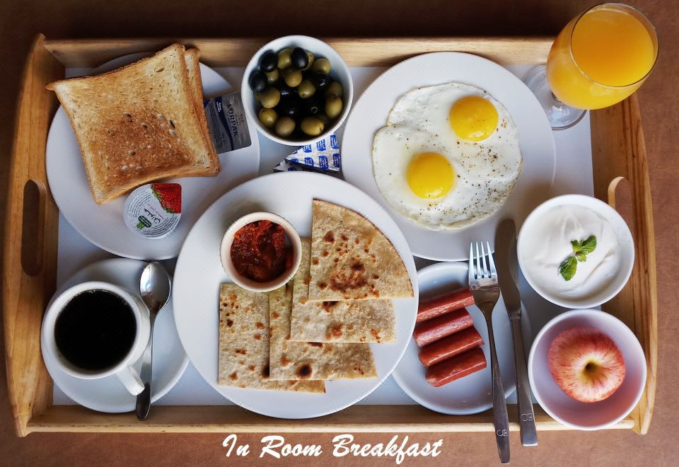 2. 오리엔탈 팰리스..