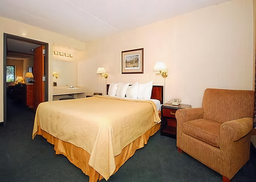 Quality Inn & Suites Mayo Clinic Area