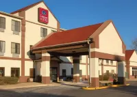 Quality Inn & Suites Near I-80 and I-294 Hotels near Jewel-Osco