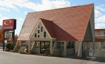 Super 8 by Wyndham Albuquerque Downtown