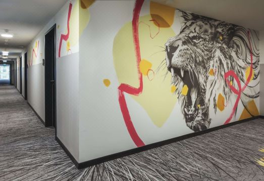 홀리데이 인 레오