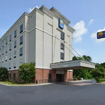 Comfort Inn & Suites Lumberton Central I-95