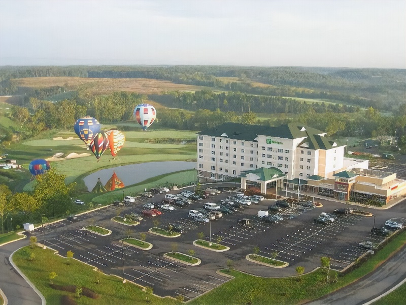 Holiday Inn & Suites Front Royal Blue Ridge Shadows, an Ihg Hotel