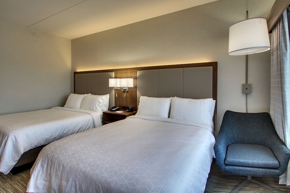 Holiday Inn Express & Suites Findlay North, an Ihg Hotel