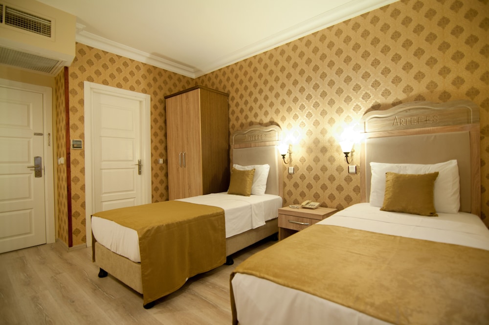 Artefes Hotel Old City & Spa